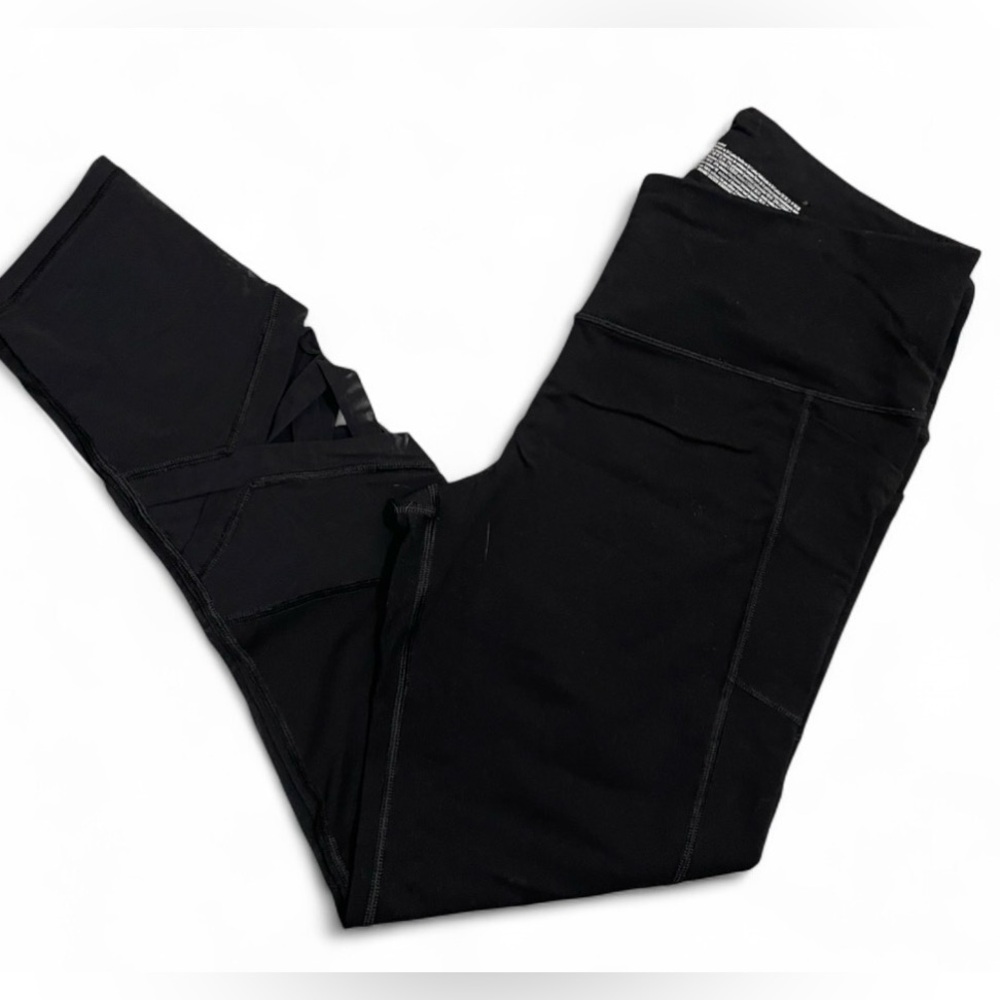 Victoria’s Secret Crisscross Sport Leggings